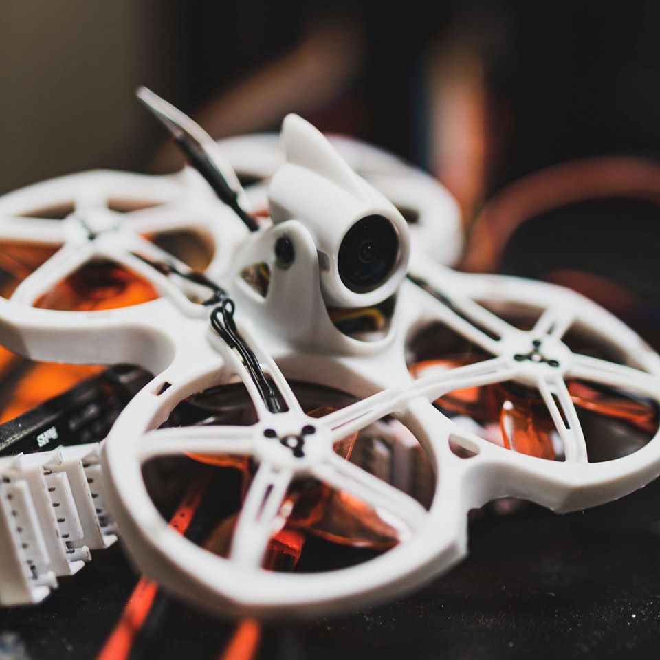 Emax Tinyhawk II 2 RTF FPV Rac - Drone Racing Goggles 评论和价格